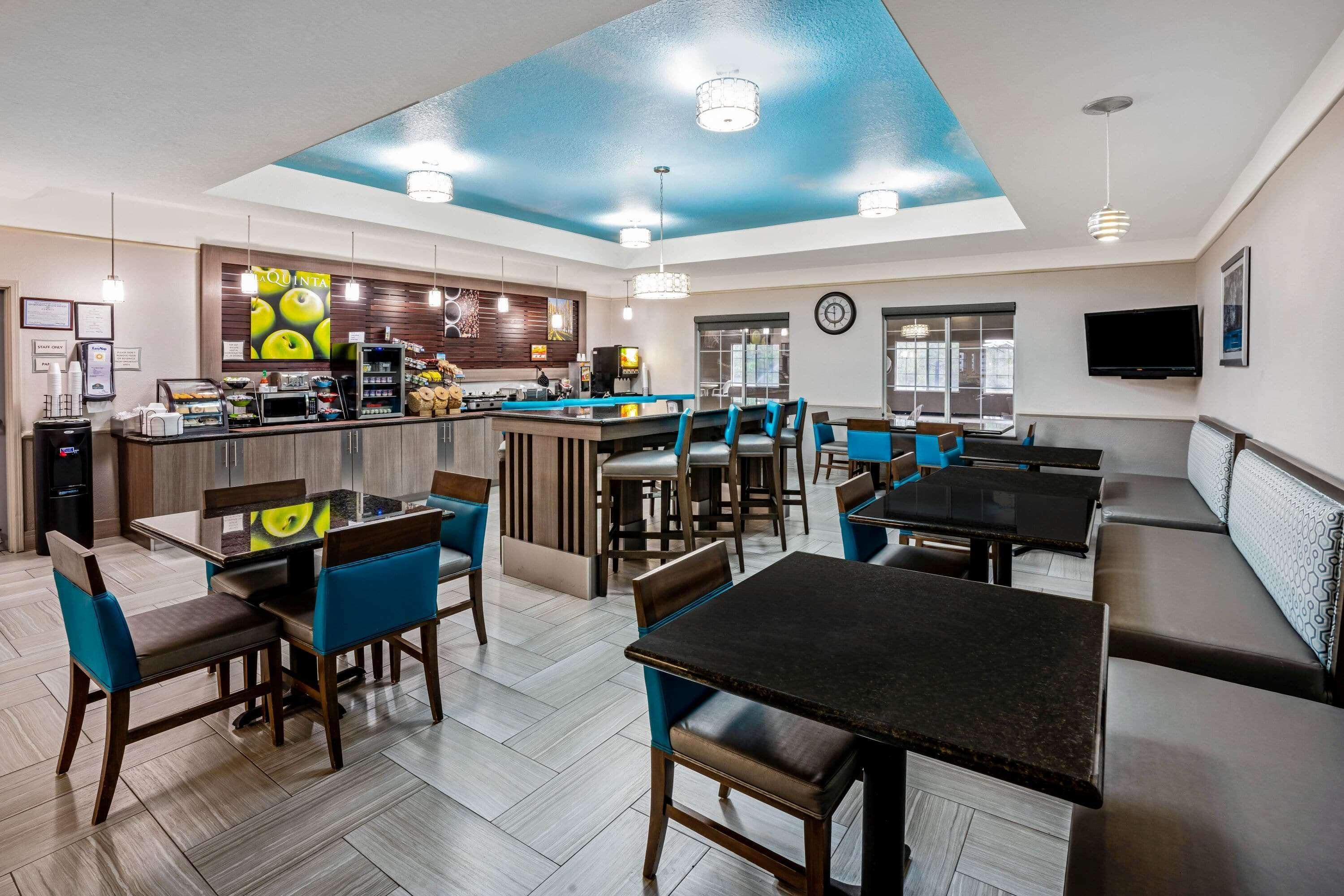 Hotel La Quinta By Wyndham Conroe Exterior foto